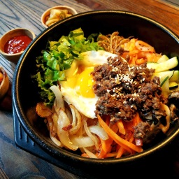 Easy Korean Bibimbap Recipe